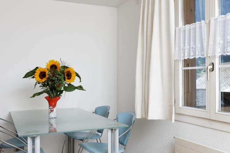 Ferienwohnung Bahnhoefli Лаутербруннен Экстерьер фото